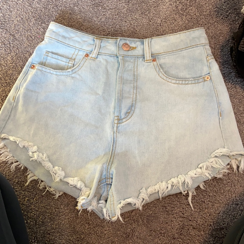 Blue Jean shorts. Size 00. Brand is wild fable.